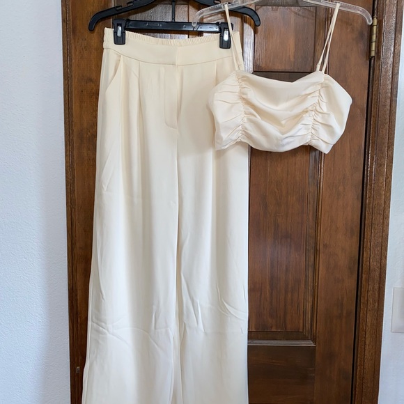 House of Harlow ivory elegant matching set - Picture 3 of 6